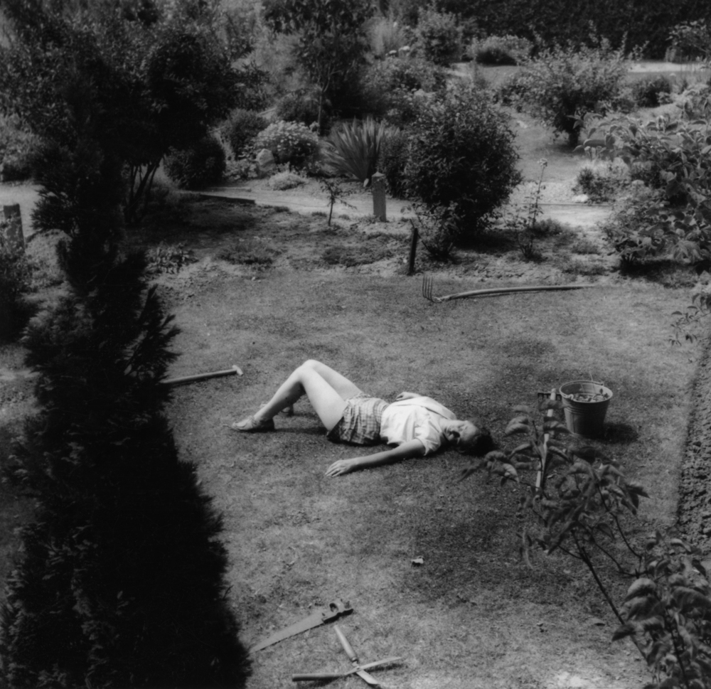 Please pierce your bones into mine