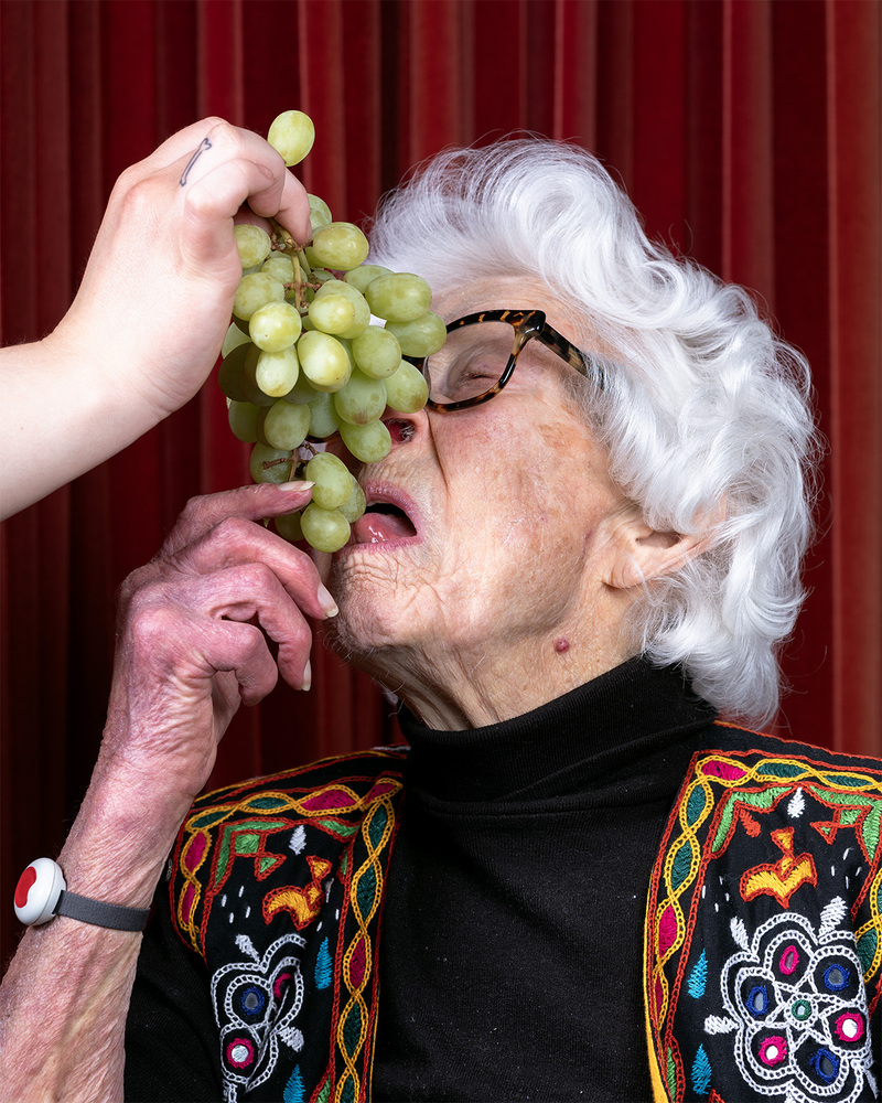 Please pierce your bones into mine